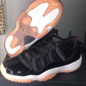KIDS 7Y RETRO 11 LOW BLEACHED CORAL